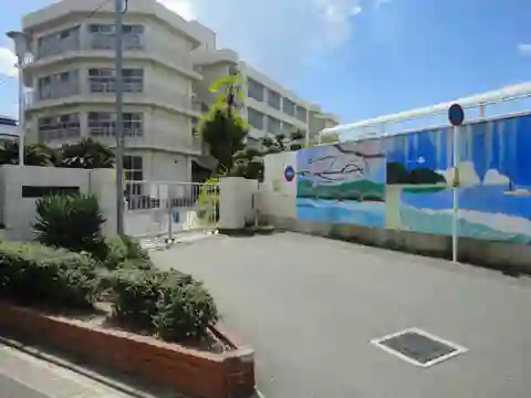 大州小学校