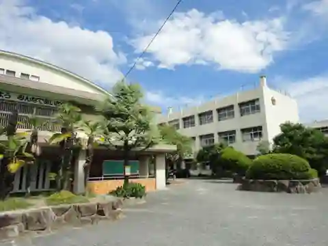 大町小学校