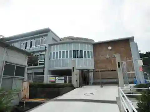 戸山中学校