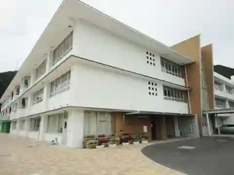 春日野小学校