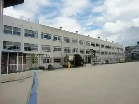 段原小学校