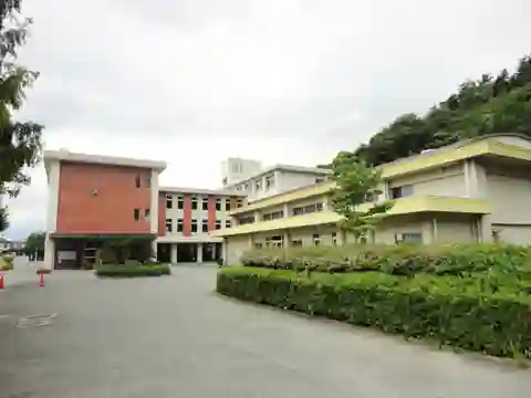 高取北中学校