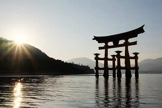 宮島の鳥居の景色